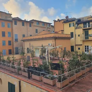 Mossotti Street Apartment